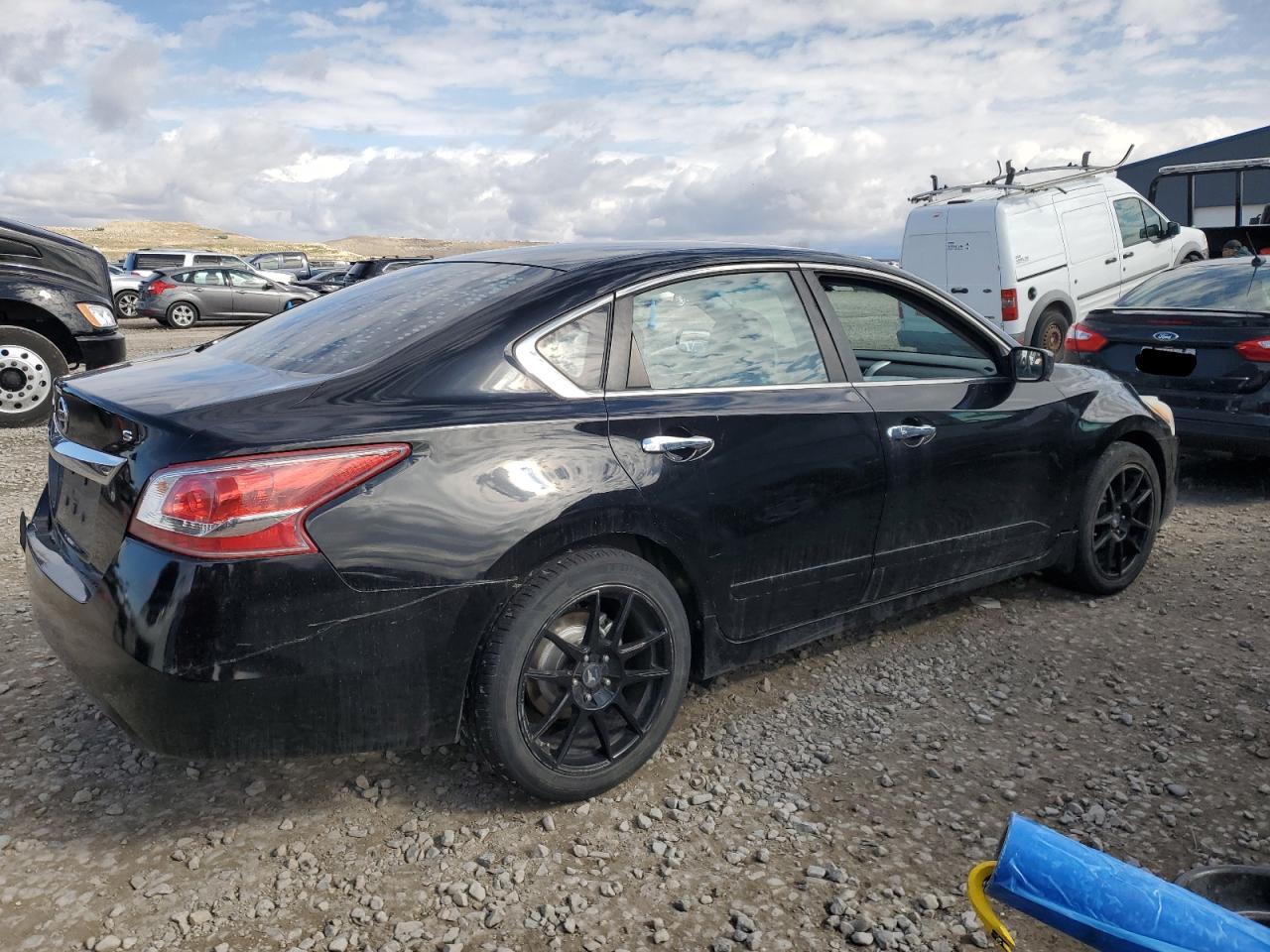 2015 Nissan Altima - Image 3