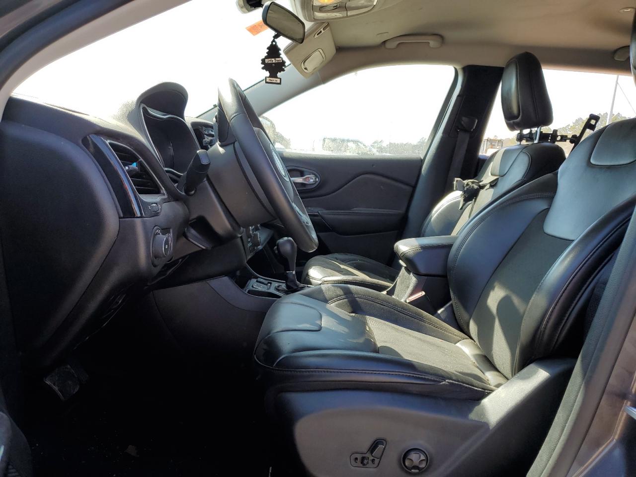 2020 Jeep Grand Cherokee - Image 7