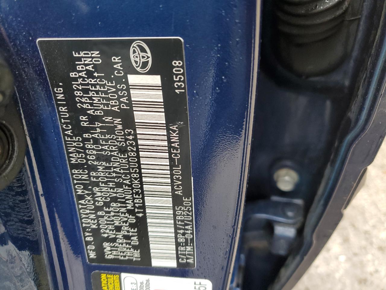 2005 Toyota Camry - Image 12