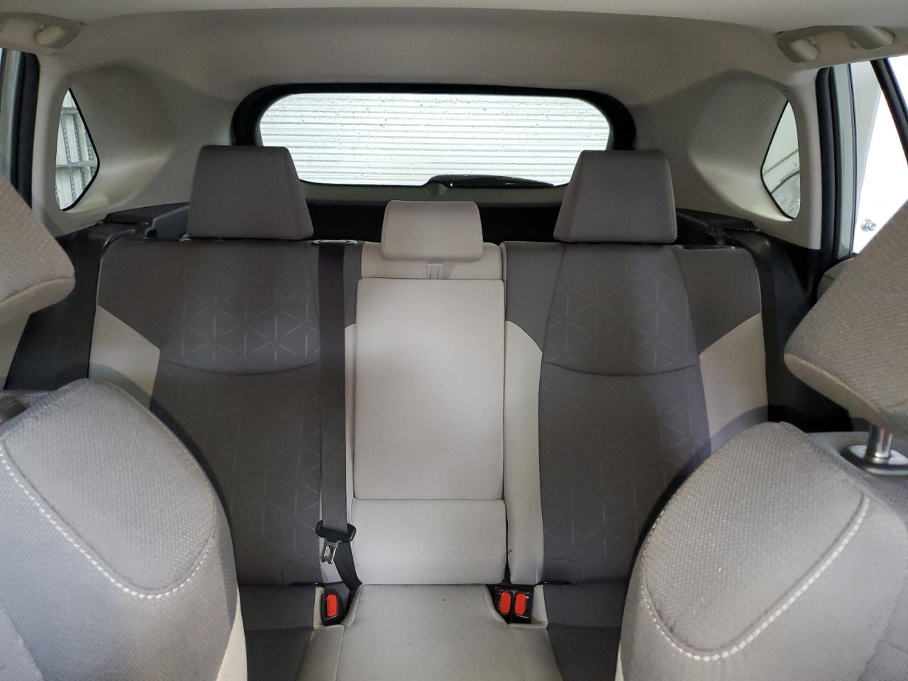 2019 Toyota RAV 4 - Image 10