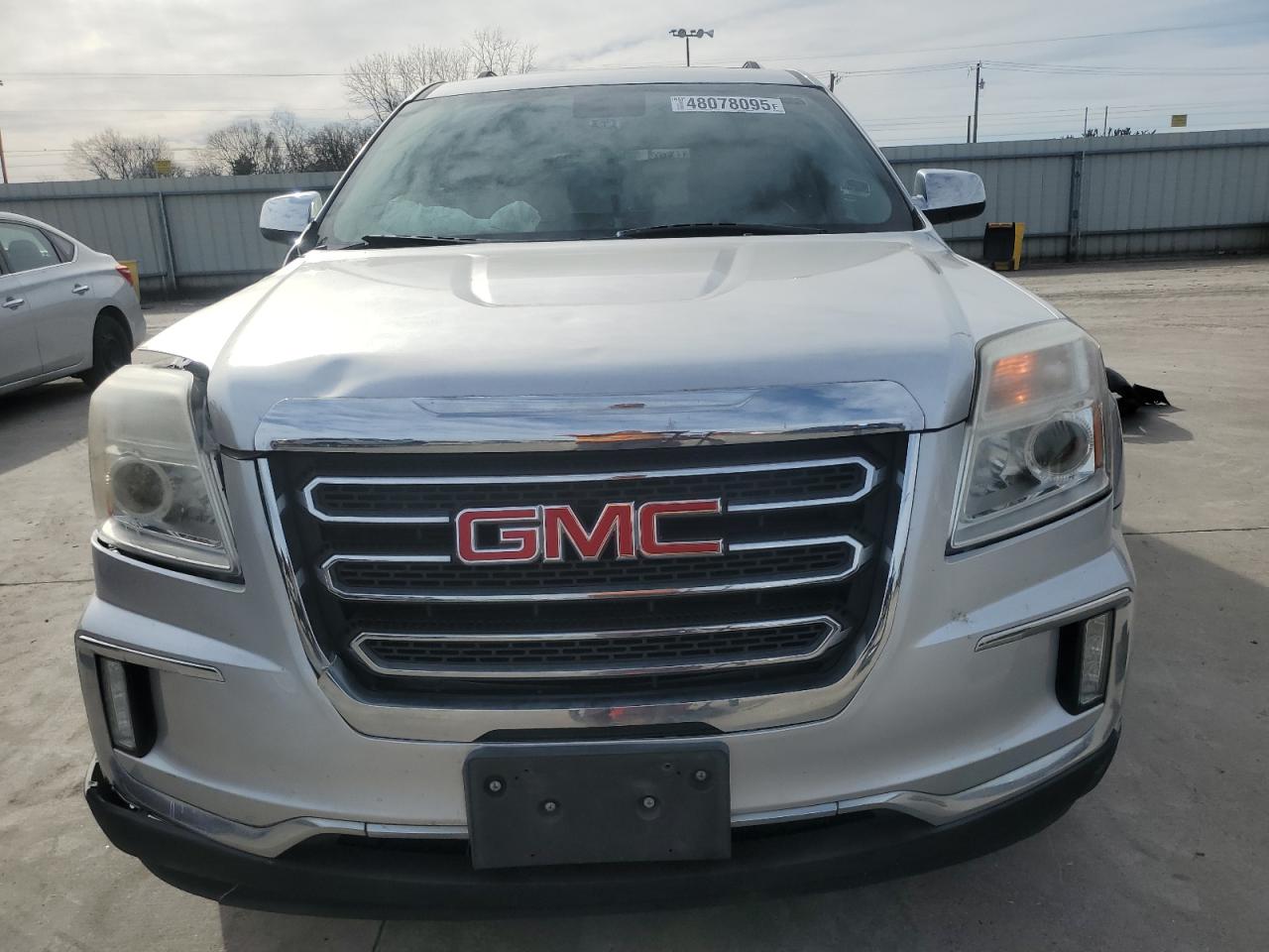 2016 GMC Terrain - Image 5
