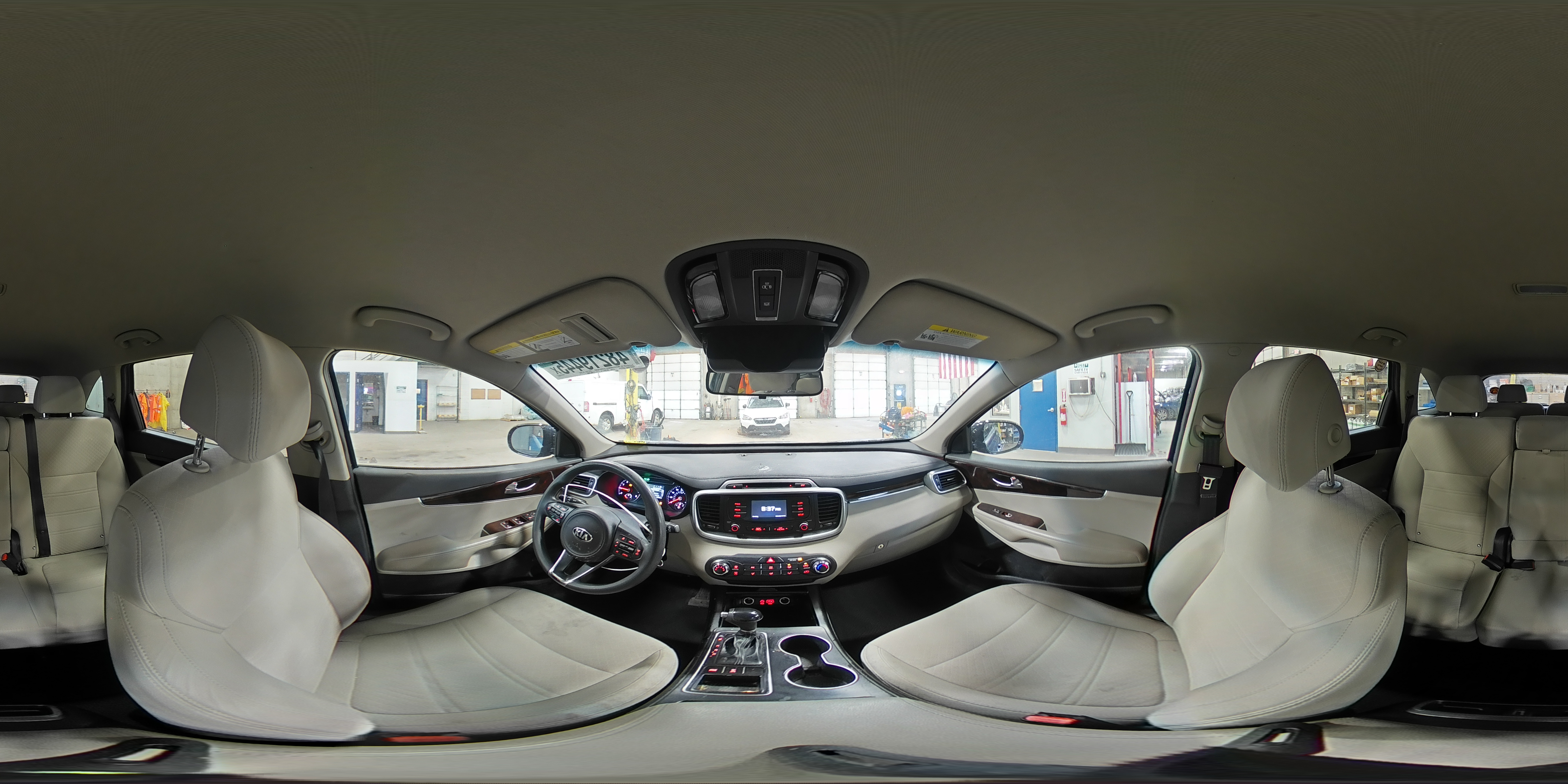 2017 Kia Sorento - Image 13