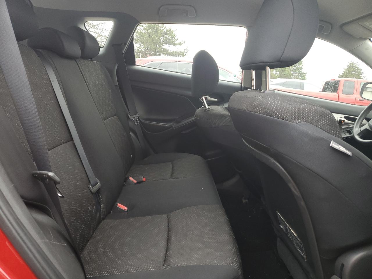 2009 Pontiac Vibe - Image 11