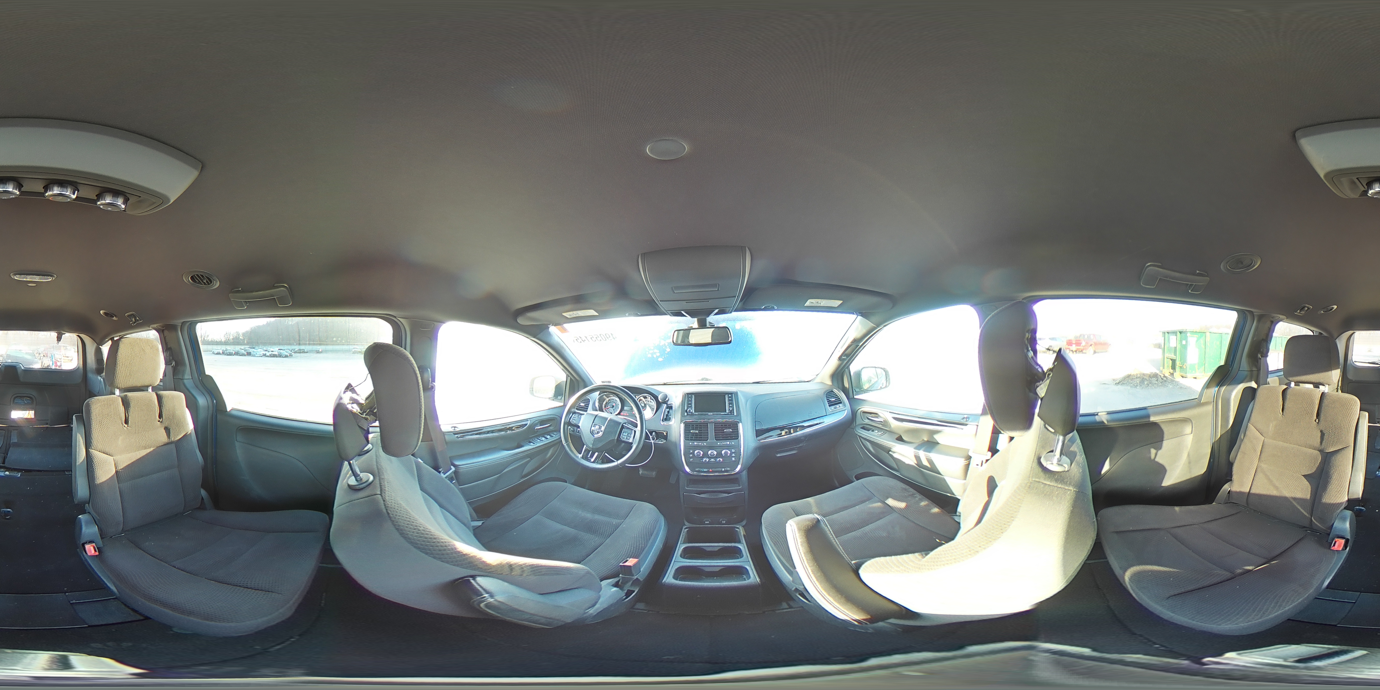 2019 Dodge Caravan - Image 14
