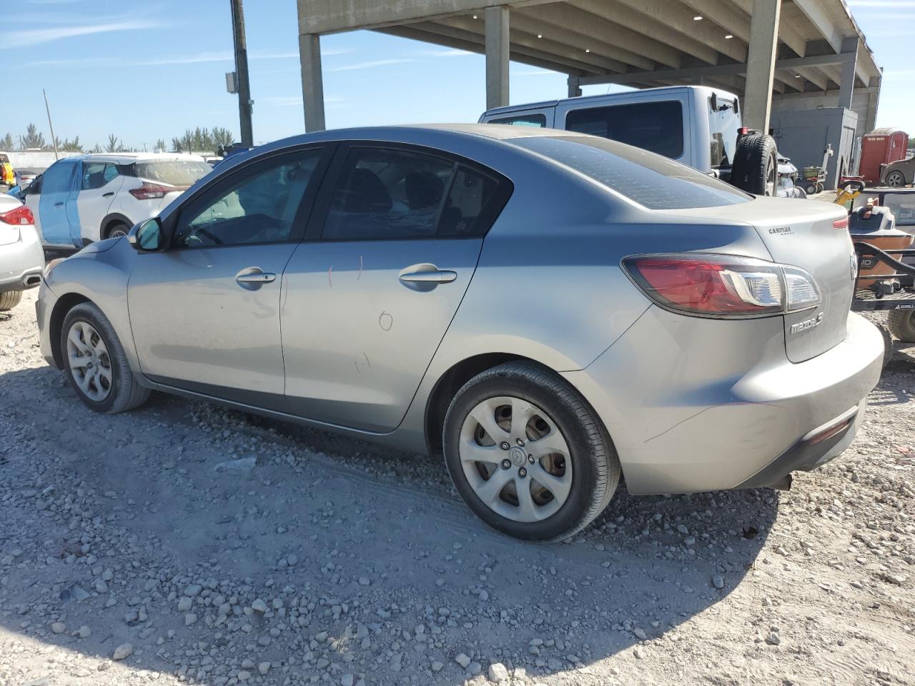 2011 Mazda 3 - Image 2