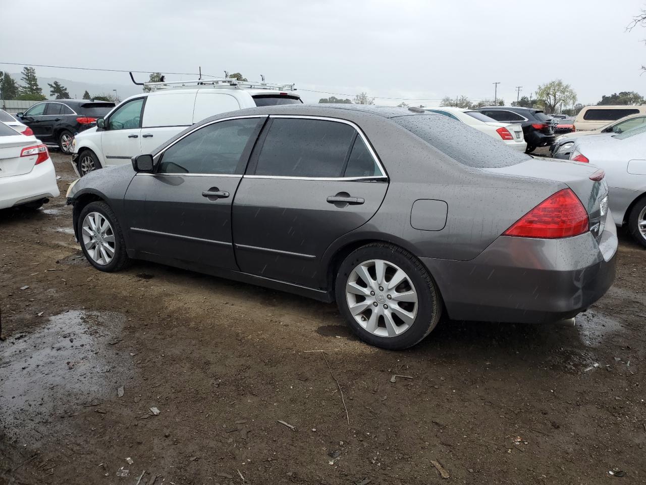 2006 Honda Accord - Image 2
