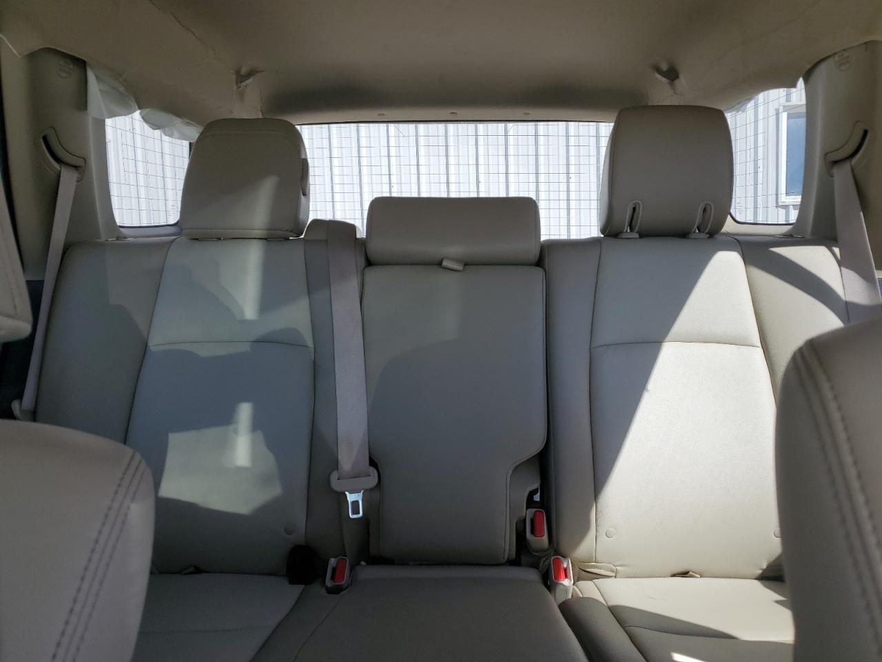 2016 Toyota 4Runner - Image 10
