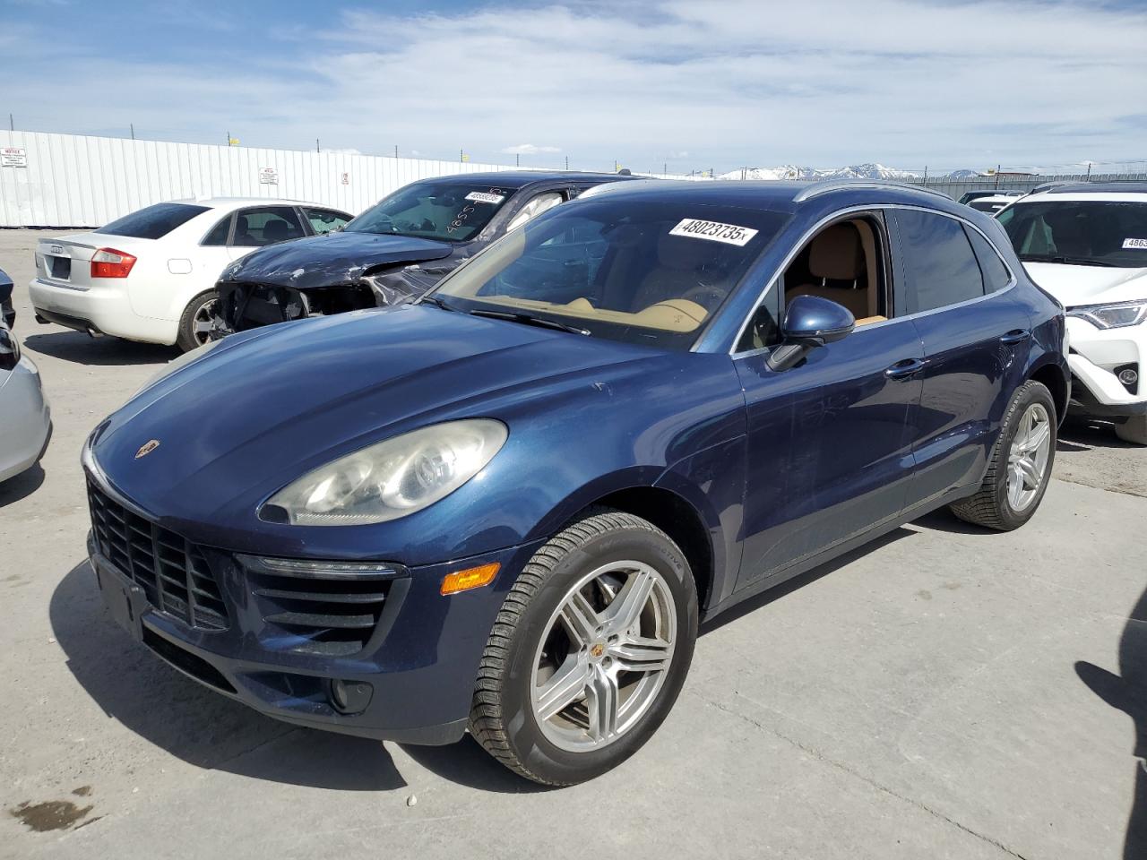 2015 Porsche Macan - Image 1