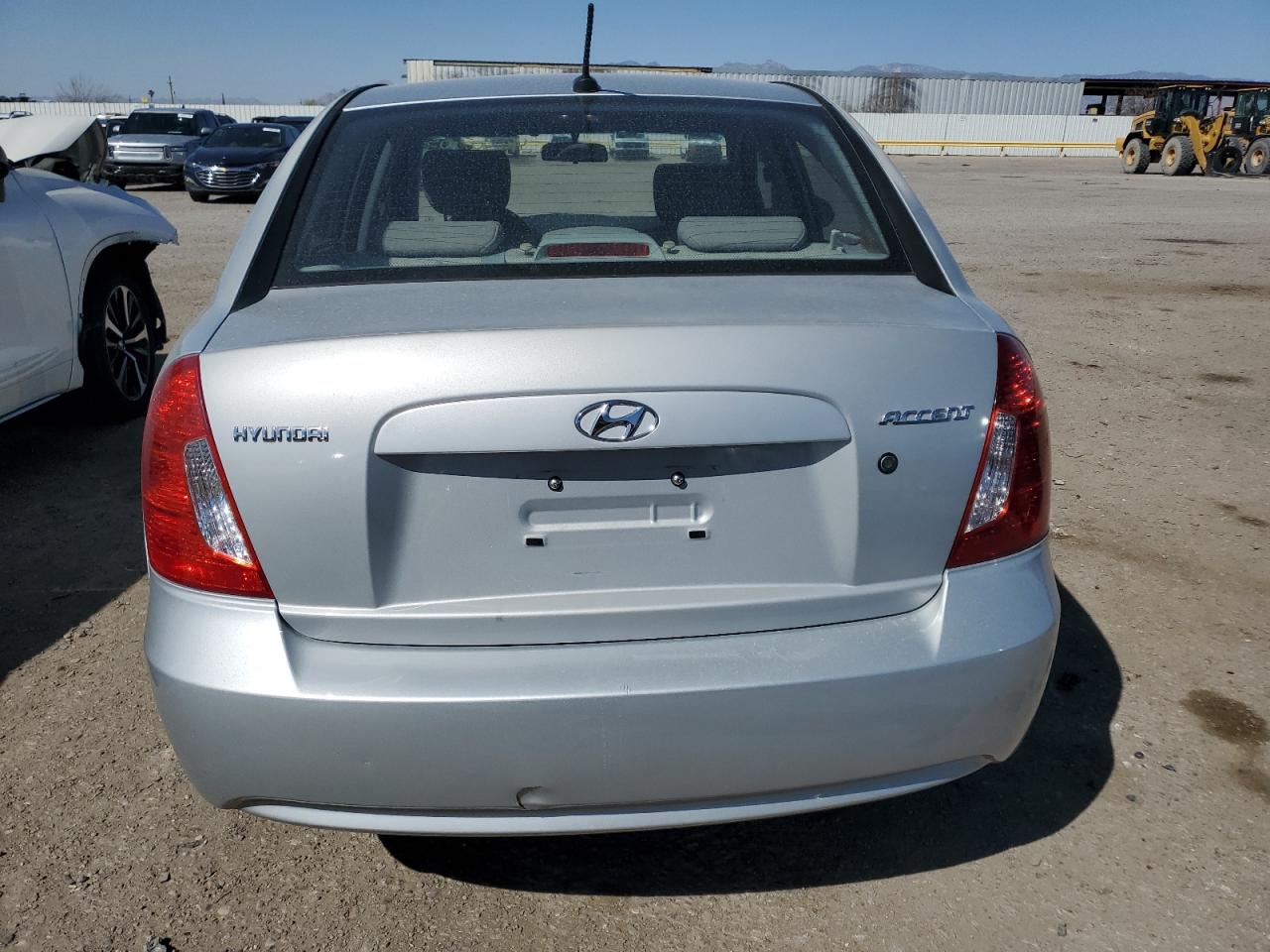 2009 Hyundai Accent - Image 6