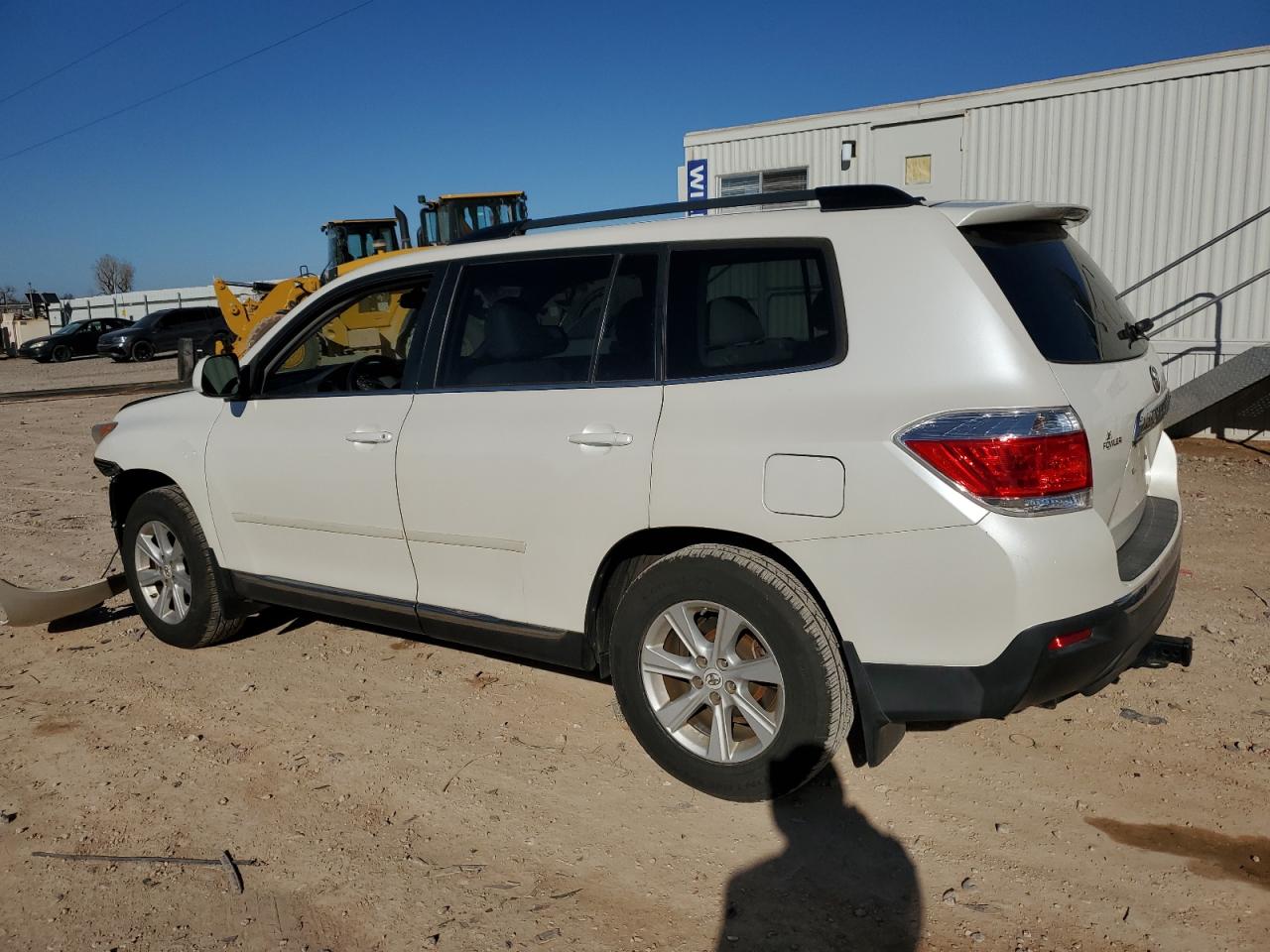 2012 Toyota Highlander - Image 2