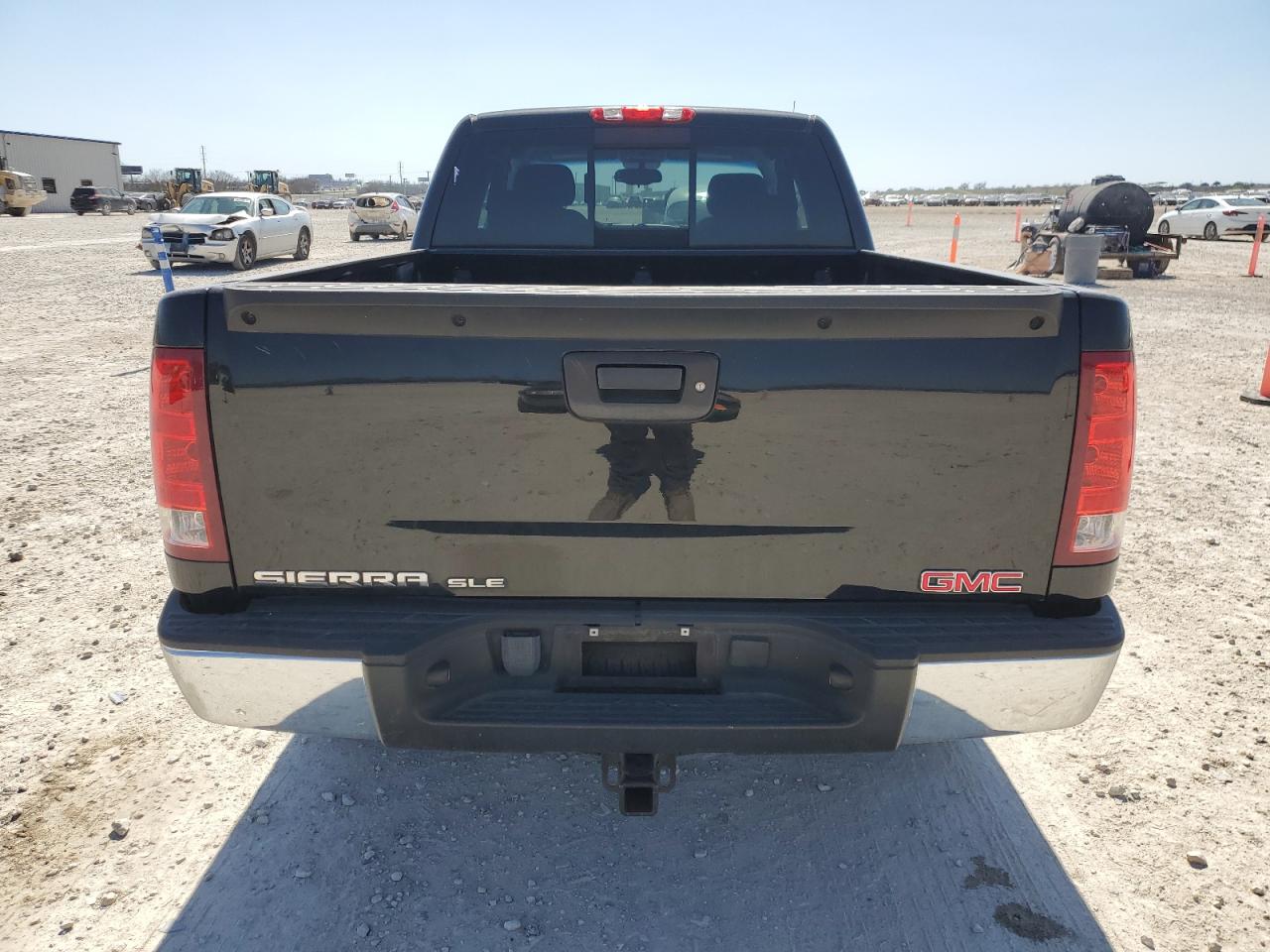 2011 GMC Sierra - Image 6