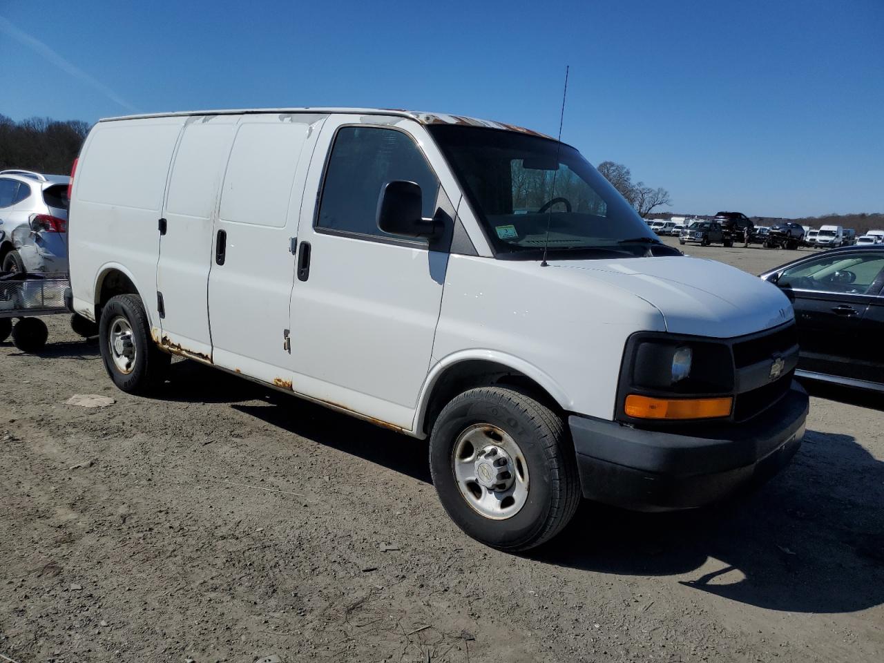 2007 Chevrolet Express - Image 4