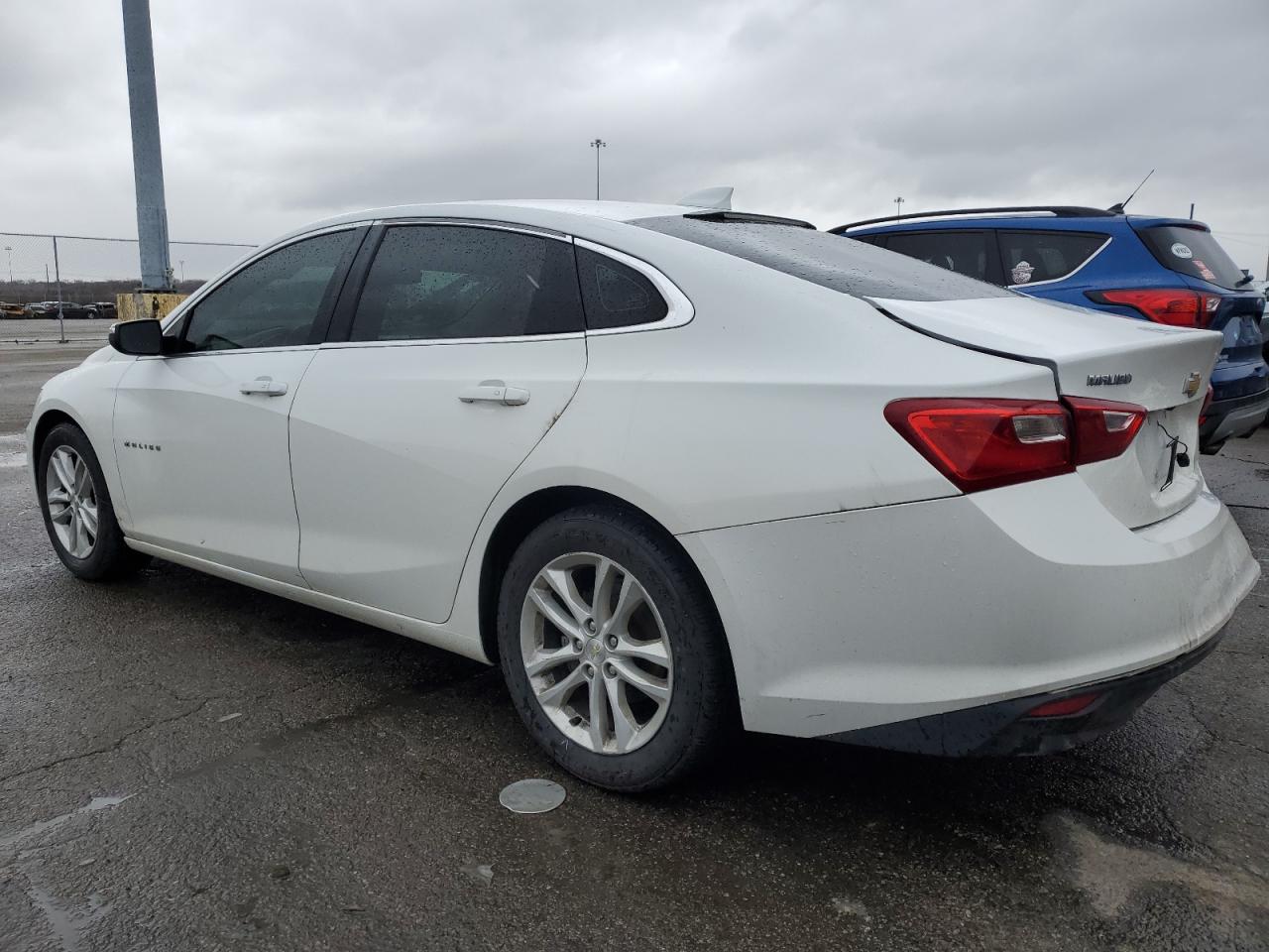 2016 Chevrolet Malibu - Image 2