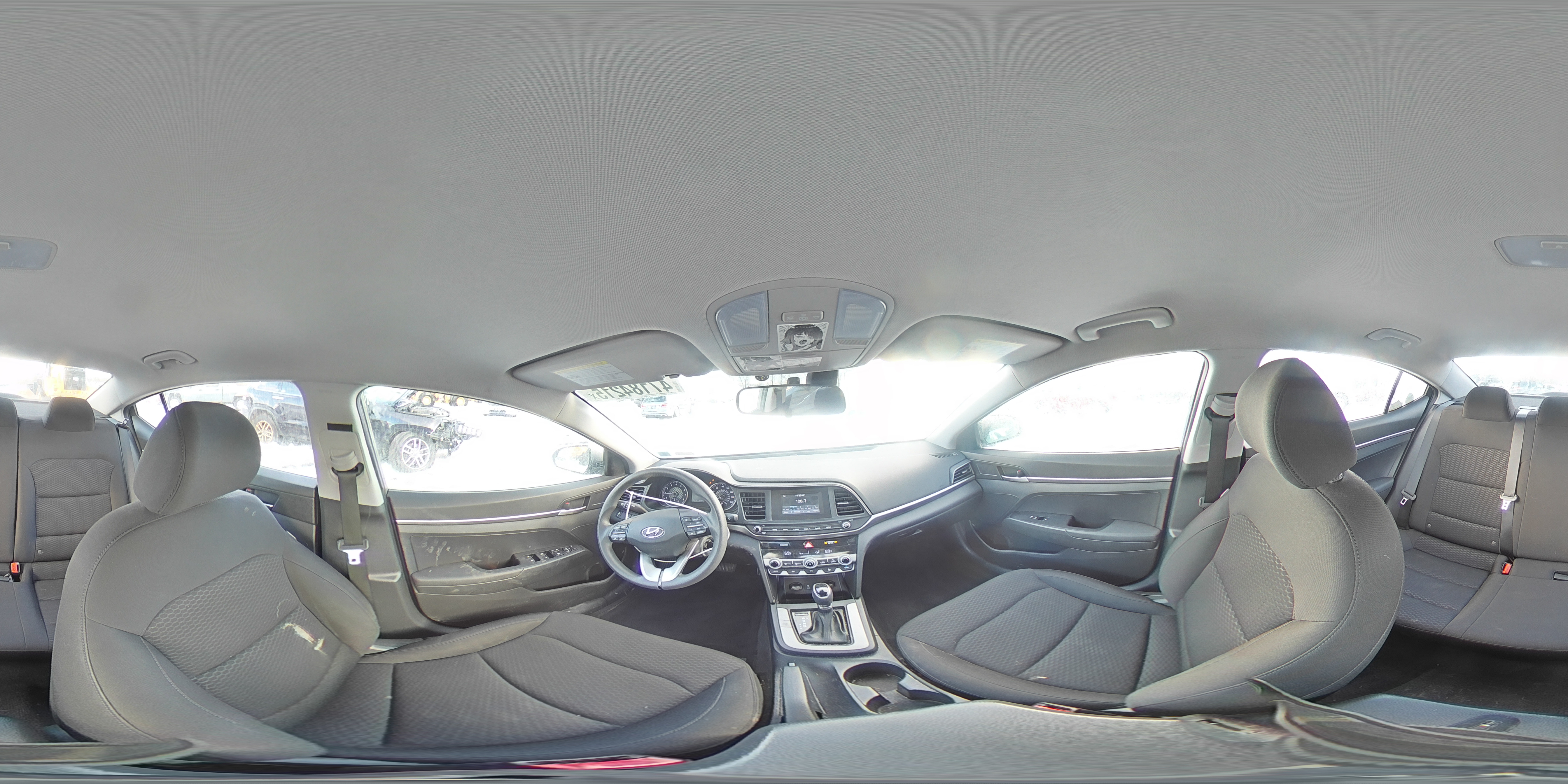 2020 Hyundai Elantra - Image 15