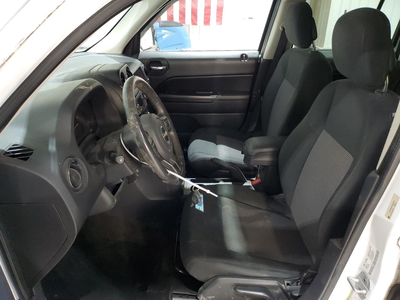 2014 Jeep Liberty (Patriot) - Image 7