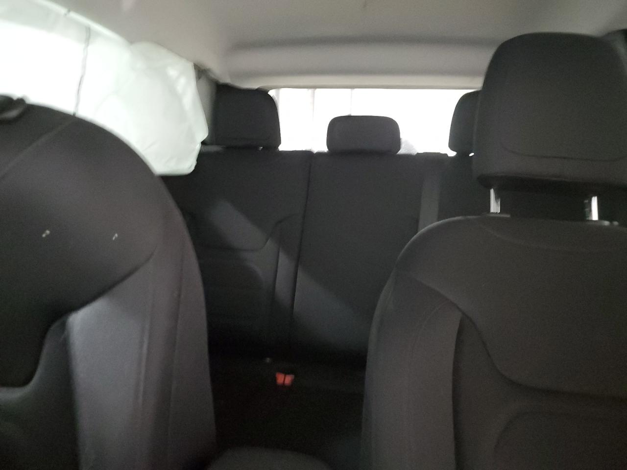 2019 Jeep Renegade - Image 10
