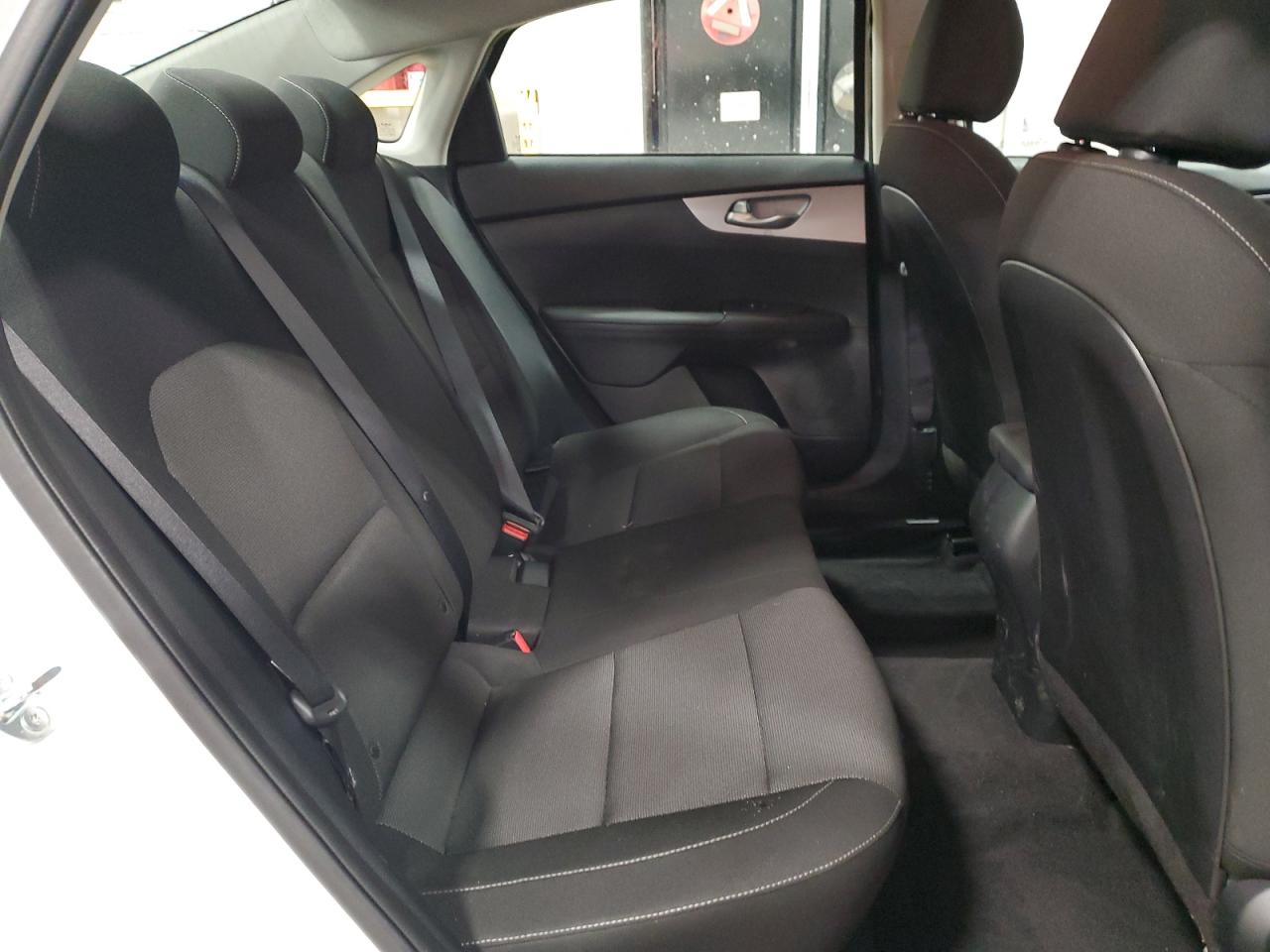2024 Kia Forte - Image 10