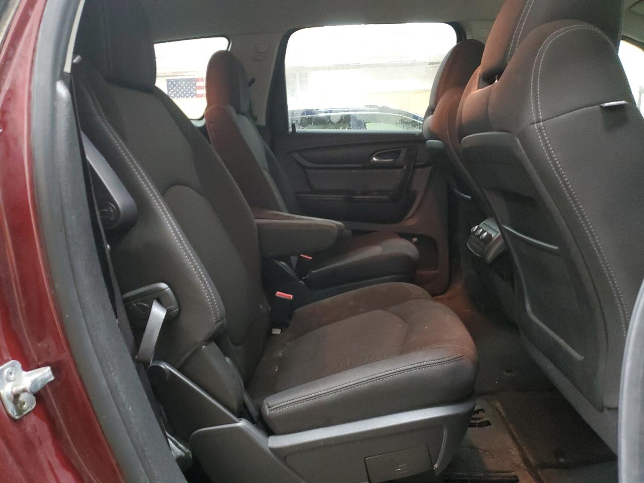 2017 Chevrolet Traverse - Image 11