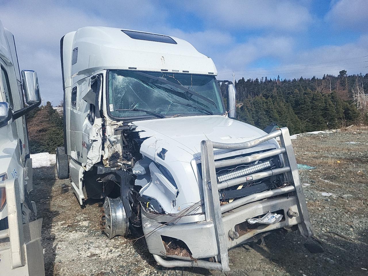 2023 Volvo Vn Vnl en Venta en Elmsdale, NS - All Over