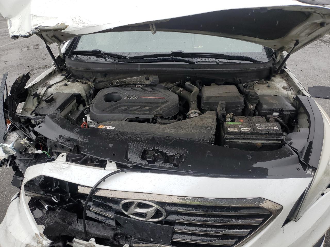 2015 Hyundai Sonata - Image 11