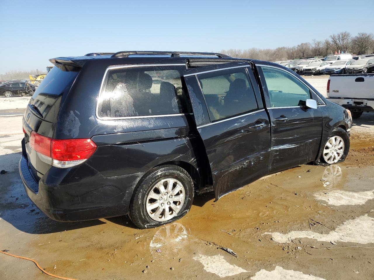 2009 Honda Odyssey - Image 3