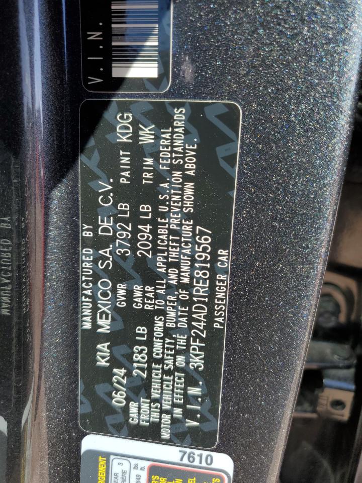 2024 Kia Forte - Image 12