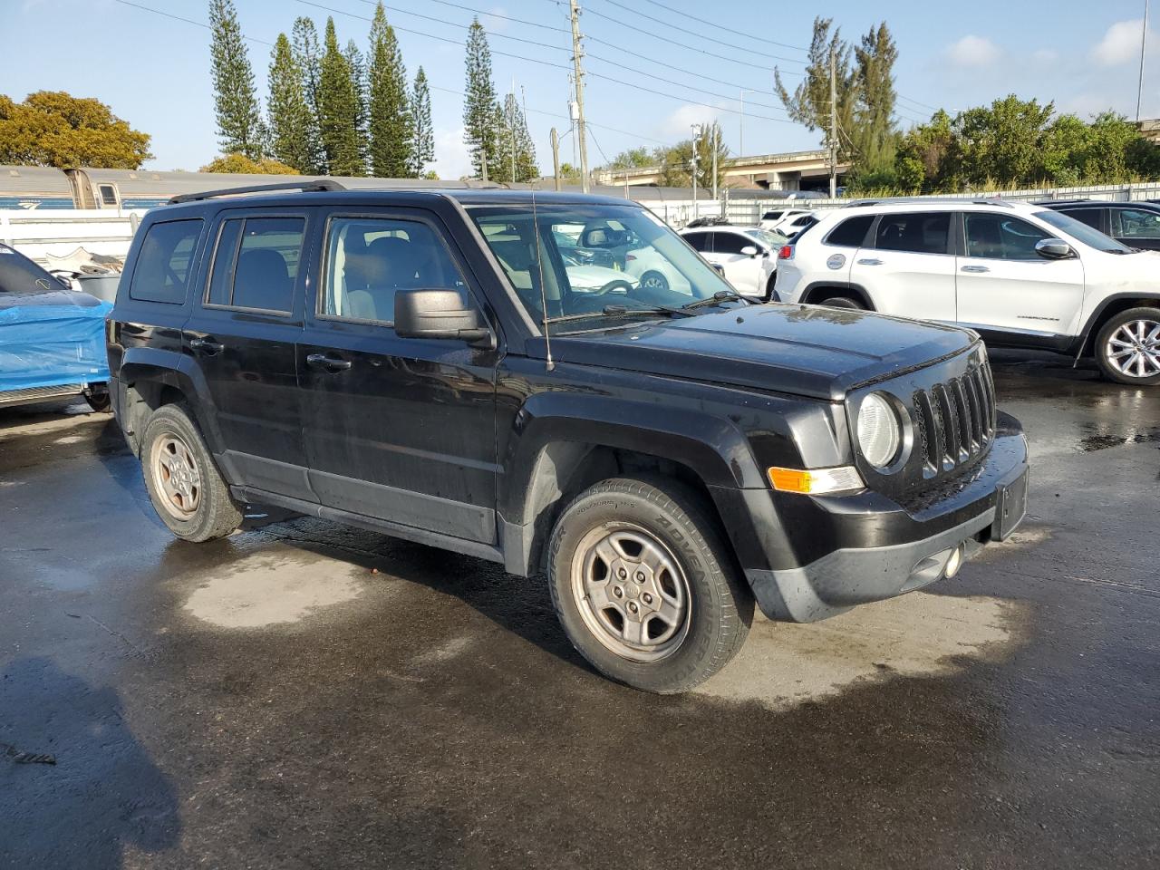 2016 Jeep Liberty (Patriot) - Image 4