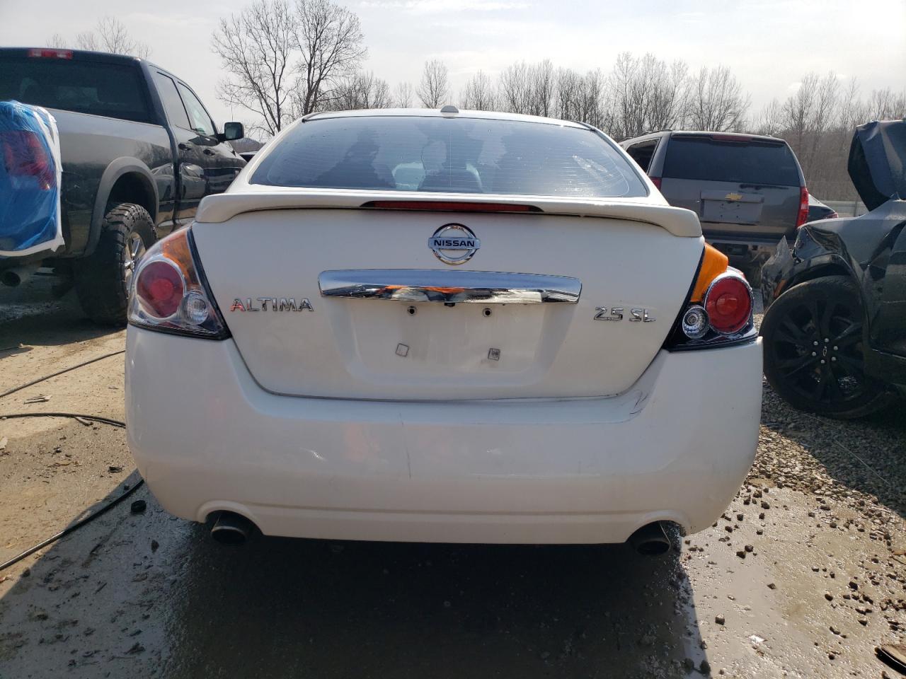 2011 Nissan Altima - Image 6