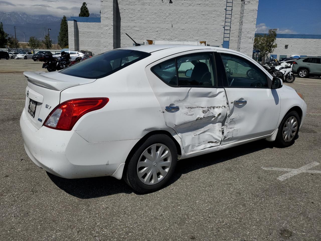 2014 Nissan Versa - Image 3