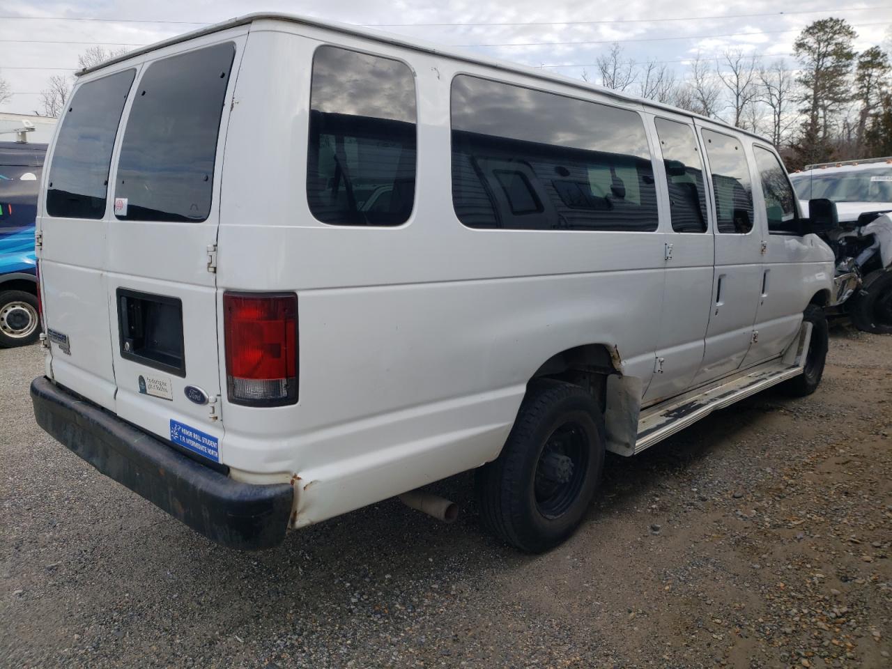 2008 Ford Econoline - Image 3