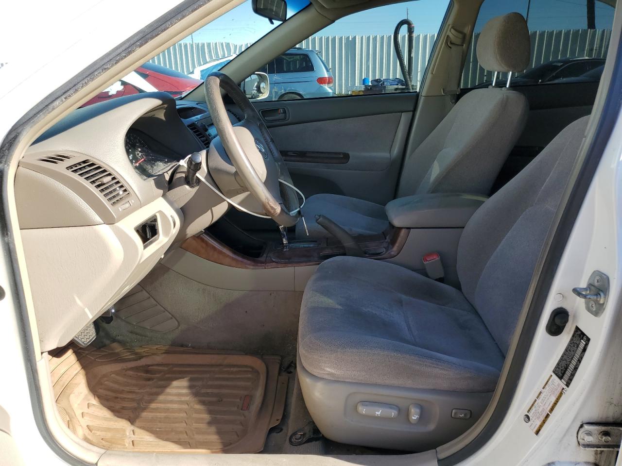 2004 Toyota Camry - Image 7