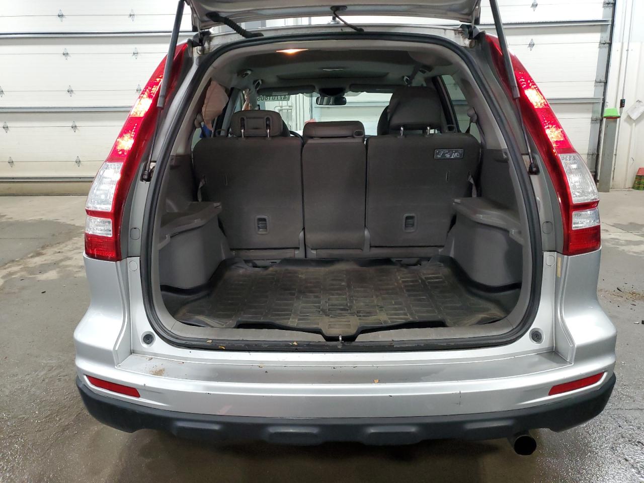2010 Honda CR-V - Image 6
