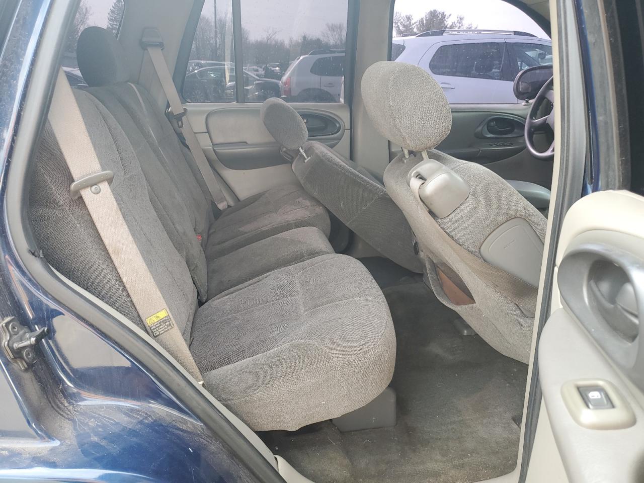 2004 Chevrolet TrailBlazer - Image 12