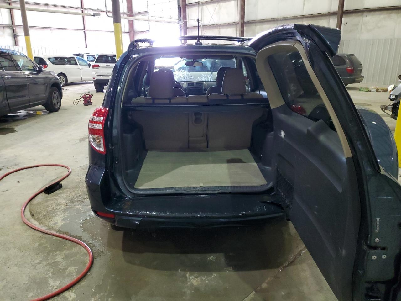 2012 Toyota RAV 4 - Image 6