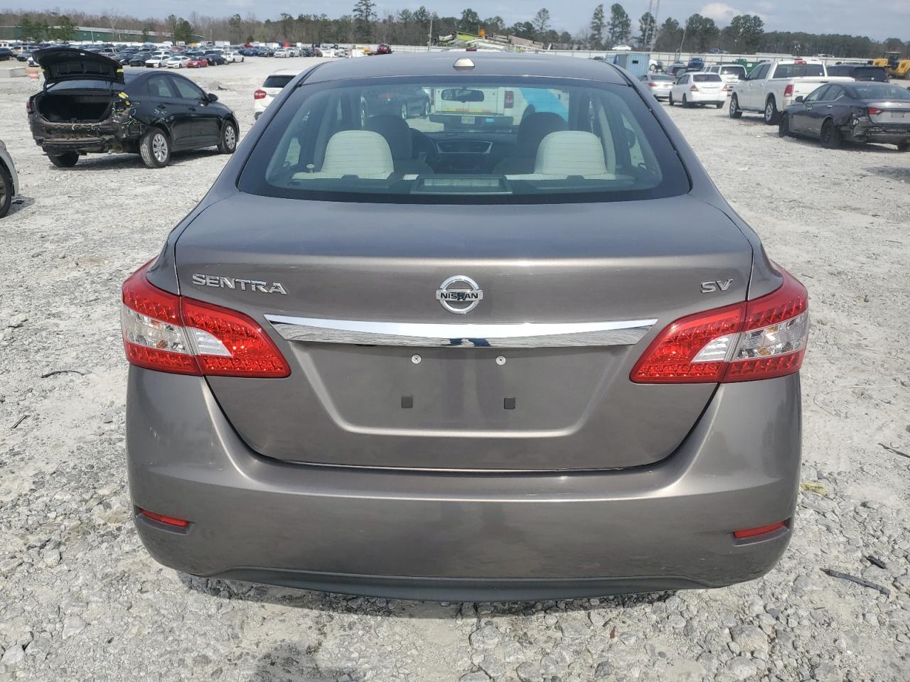 2015 Nissan Sentra - Image 6