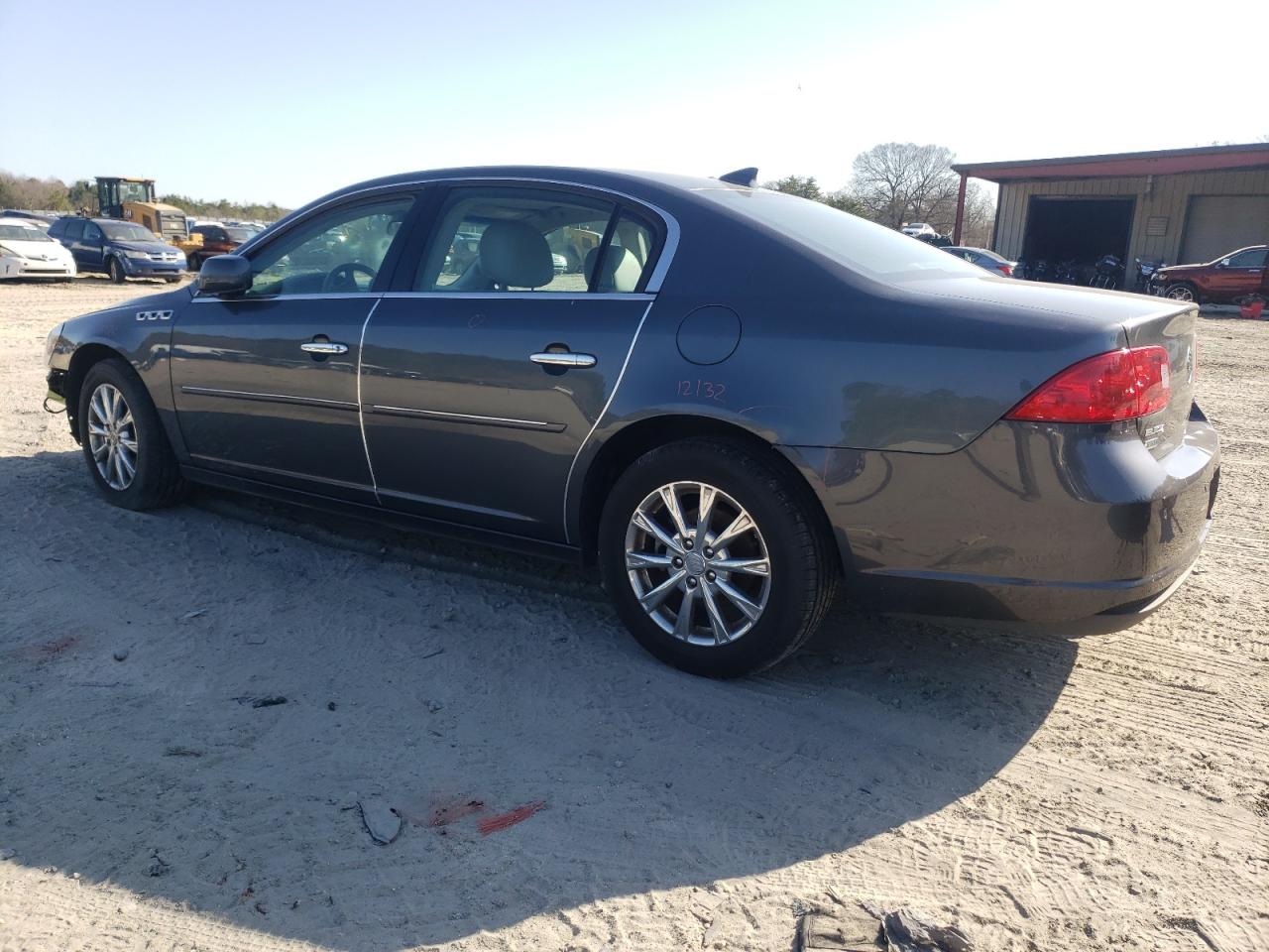 2011 Buick Lucerne - Image 2