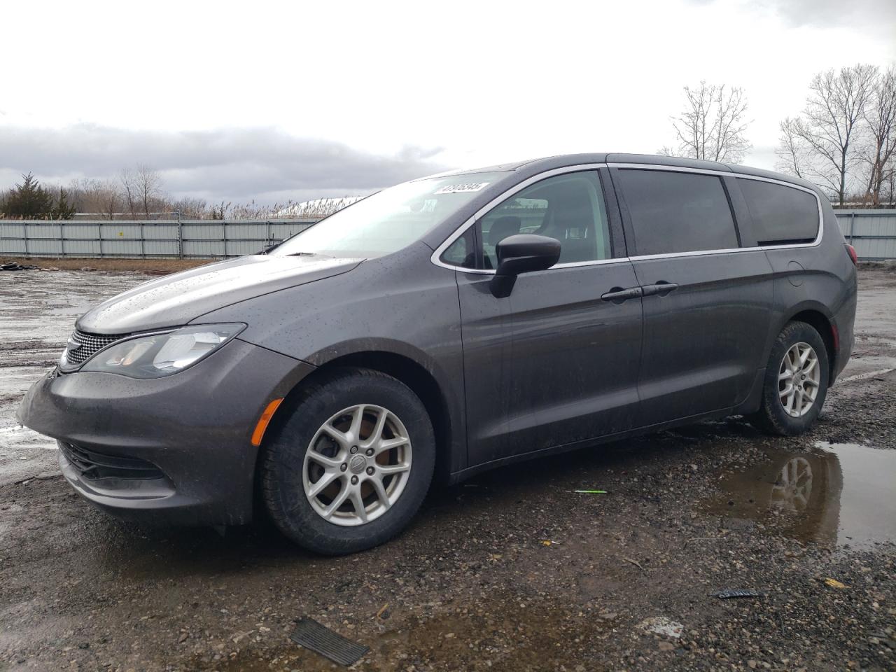 2017 Chrysler Pacifica - Image 1