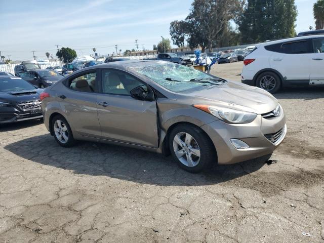  HYUNDAI ELANTRA 2013 Золотой