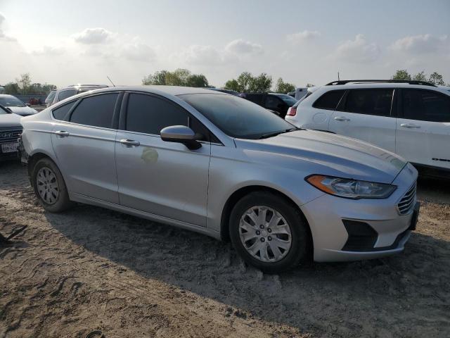  FORD FUSION 2019 Silver