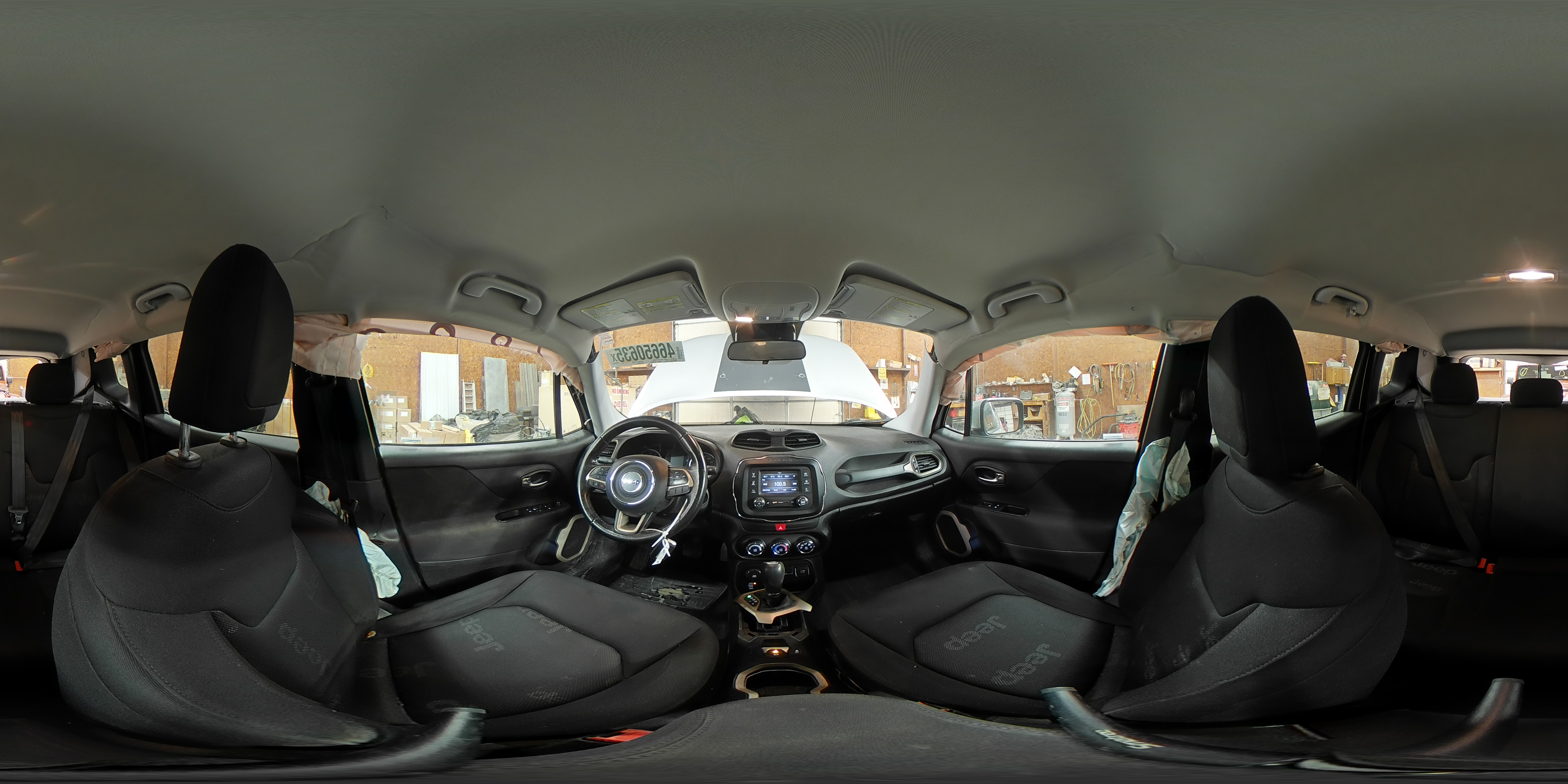 2016 Jeep Renegade - Image 16