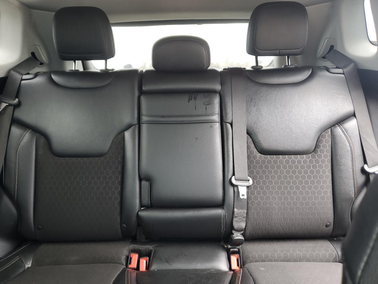 2018 Jeep Compass - Image 10