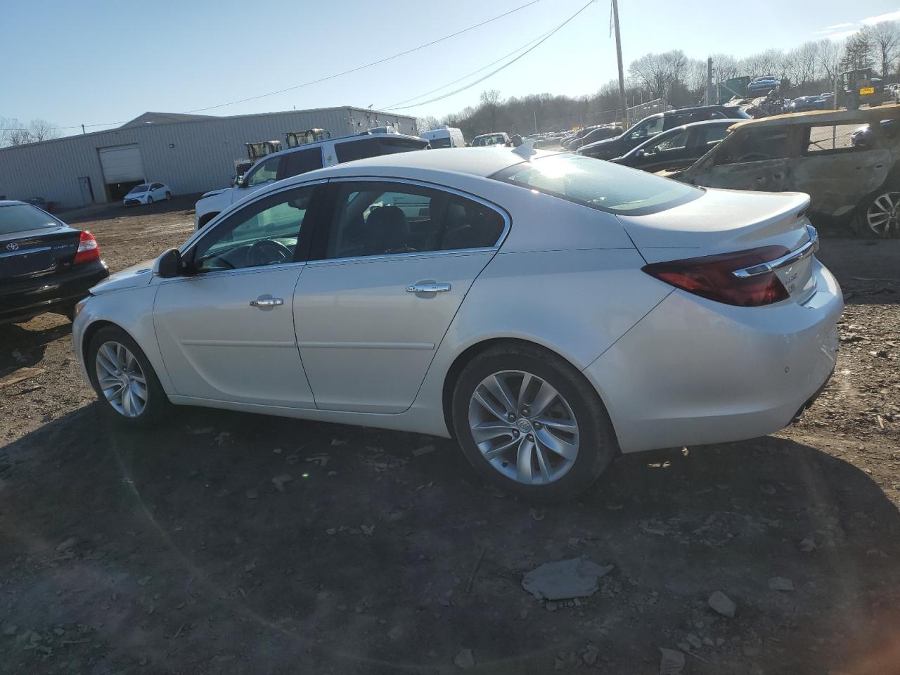 2014 Buick Regal - Image 2