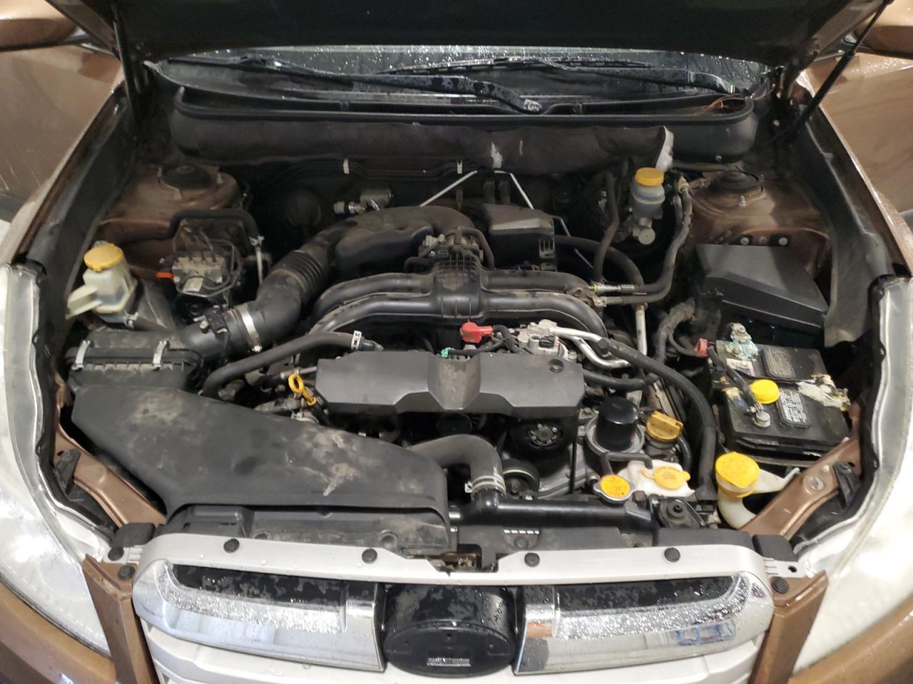 2013 Subaru Outback - Image 12