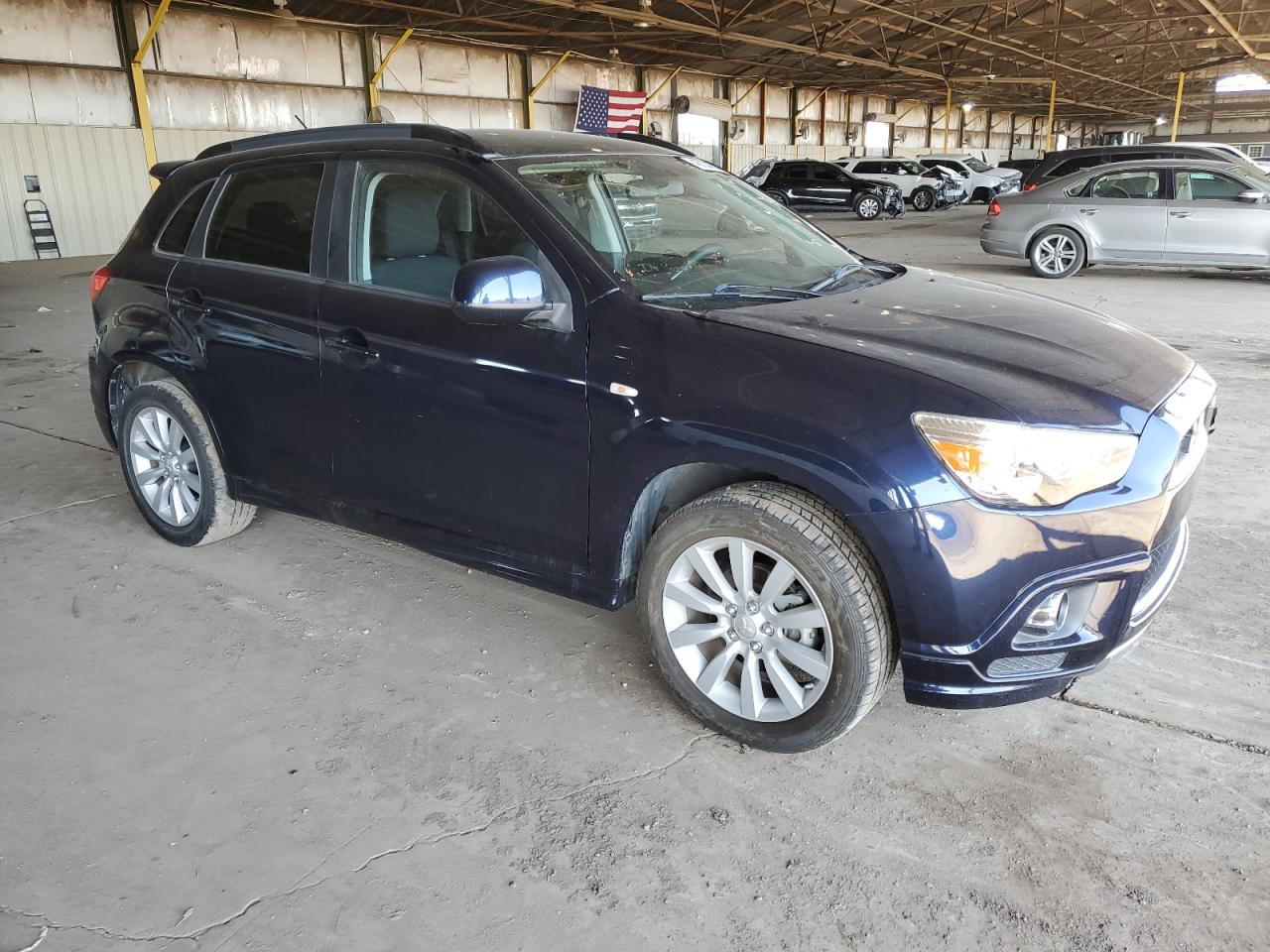 2011 Mitsubishi Outlander - Image 4