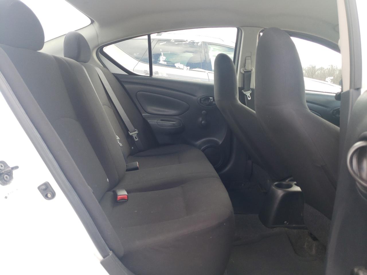 2013 Nissan Versa - Image 10