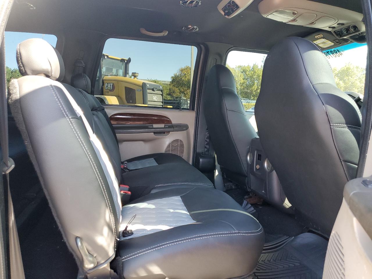 2000 Ford Excursion Limited VIN: 1FMNU42F5YEB26481 Lot: 48878145