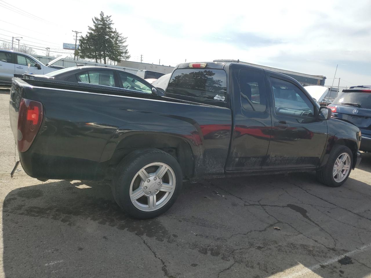 2004 Chevrolet Colorado - Image 3