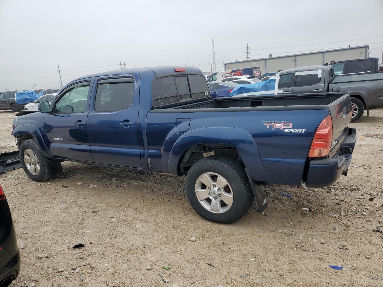 2007 Toyota Tacoma - Image 2