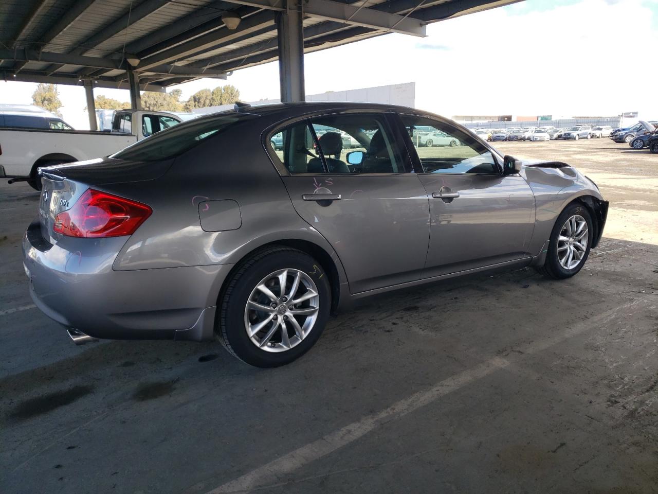 2009 Infiniti G - Image 3