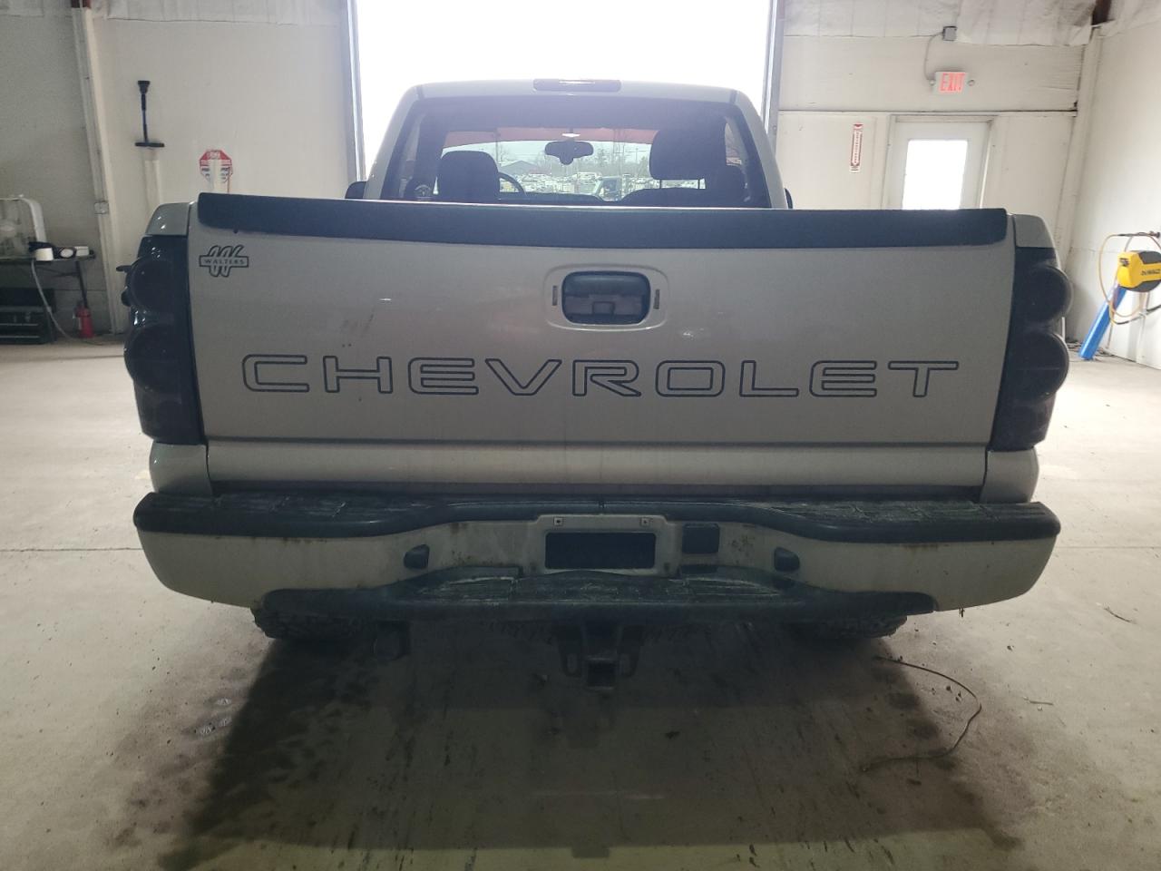 2006 Chevrolet Silverado - Image 6